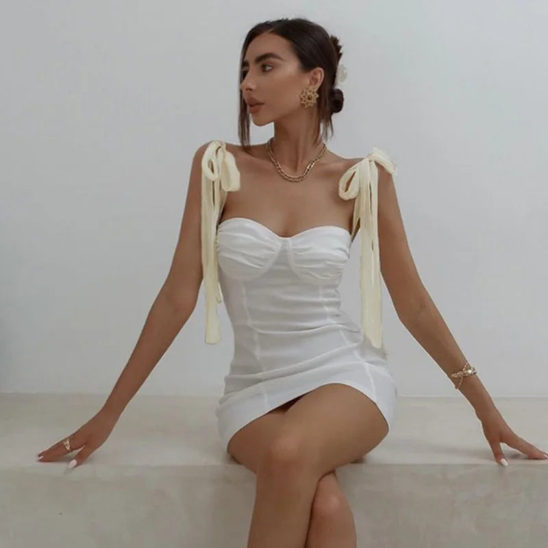 Vestido Justo de Amaração Anitta