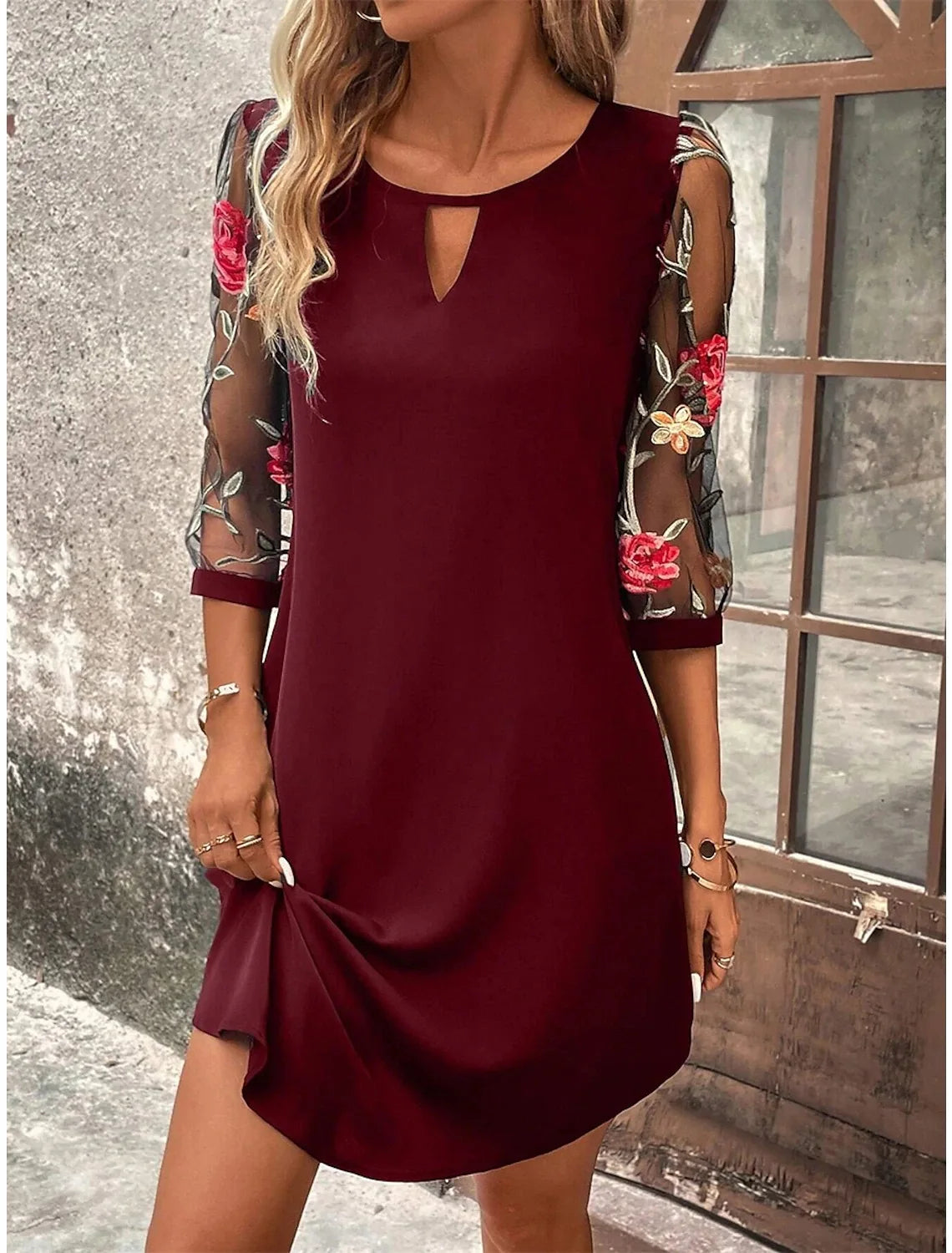 Vestido Feminino com Bordado Tamires