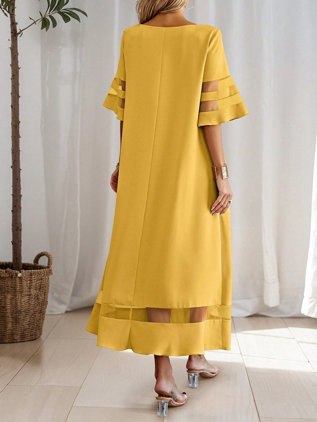 Vestido Casual de Malha Vazada Elisabeth