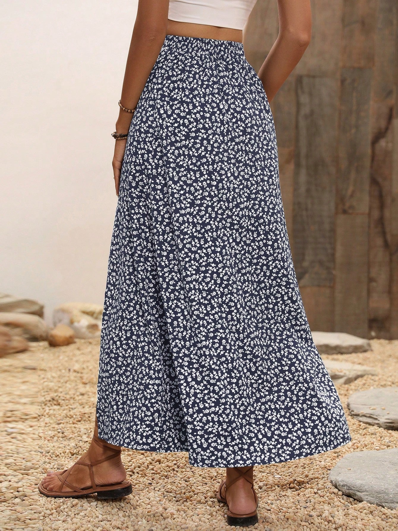 Saia Longa Floral com Fenda Lateral