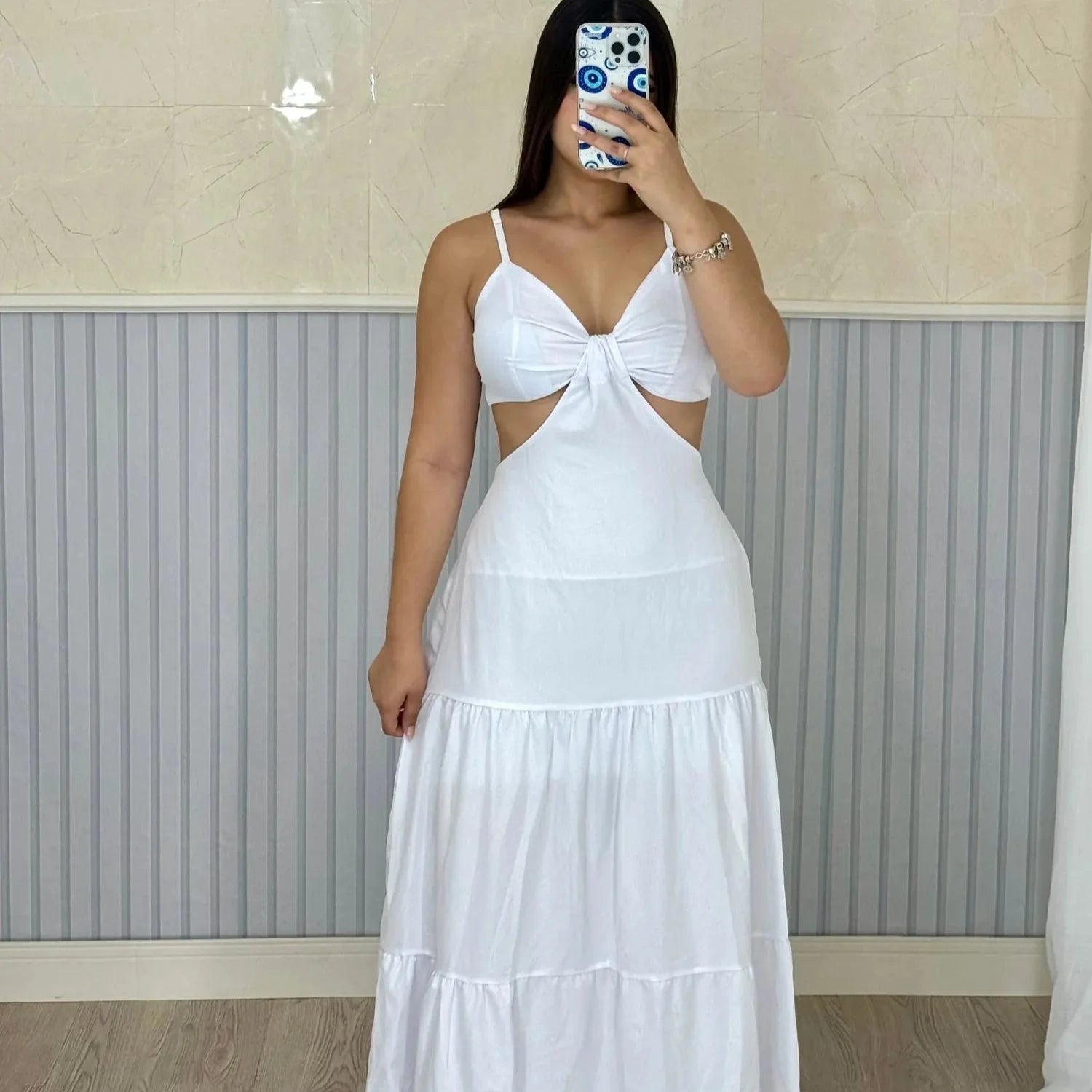 Vestido Longo Com Aberturas Bela